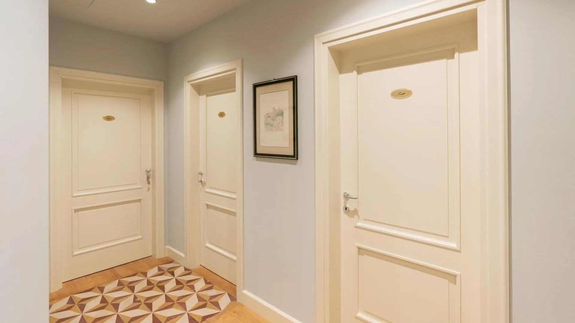Palazzo Biasini By Postcardsfrom Hotel Verona 0*,