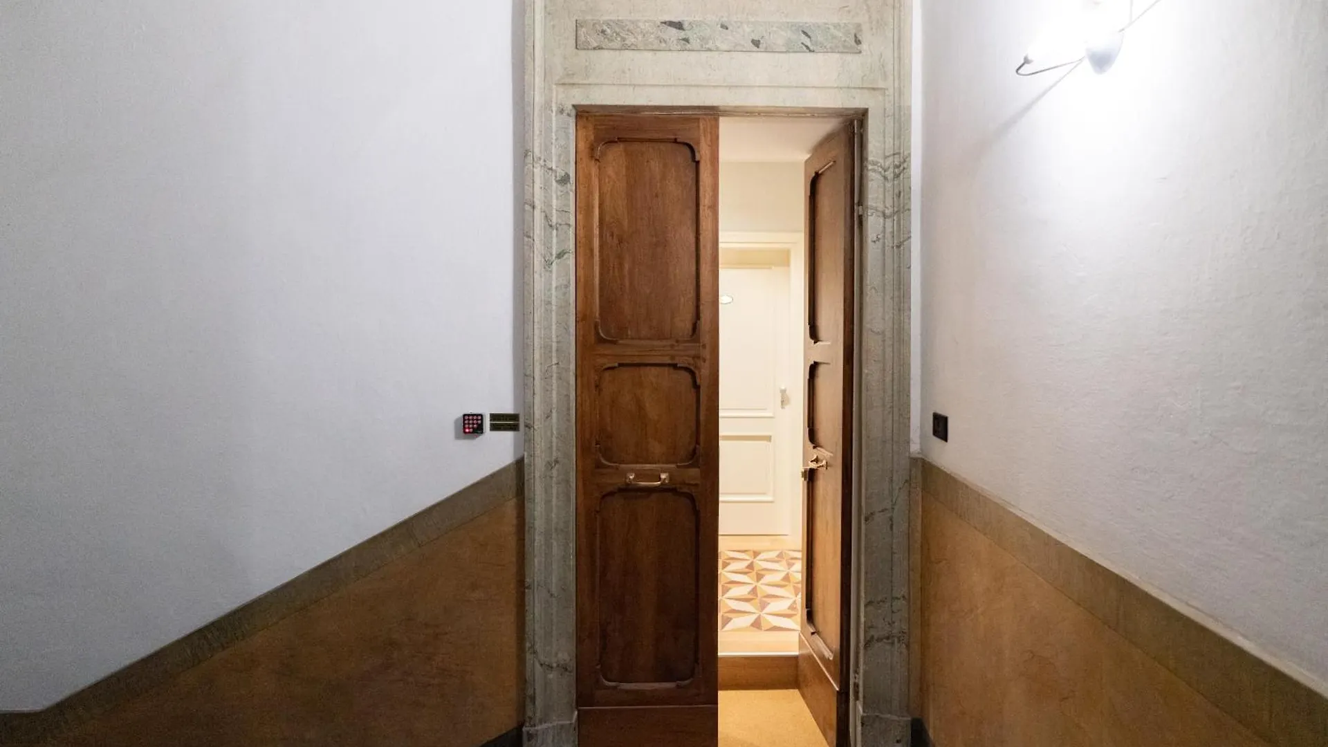 Guest house Palazzo Biasini By Postcardsfrom Hotel Verona