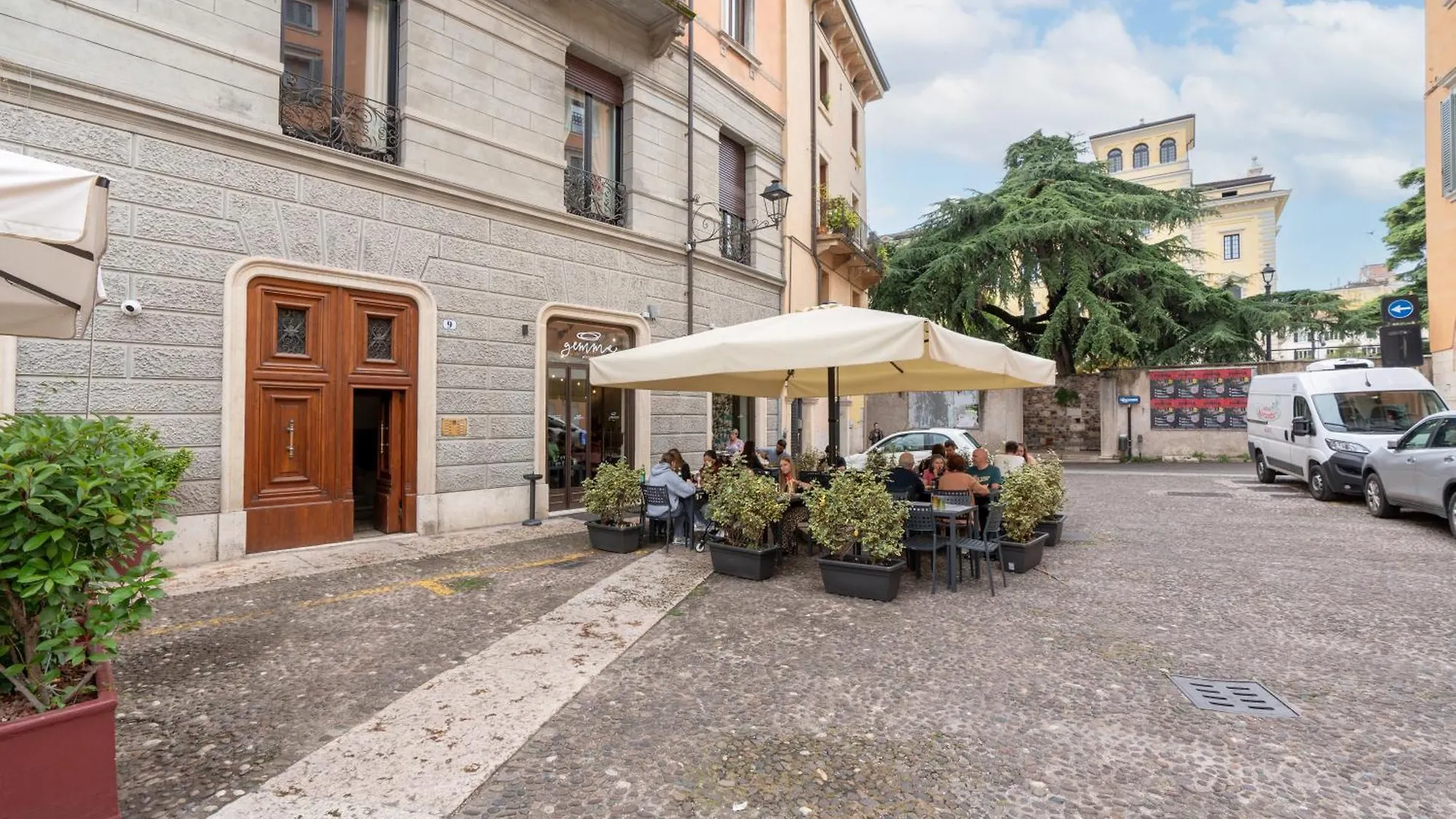 Palazzo Biasini By Postcardsfrom Hotel Verona