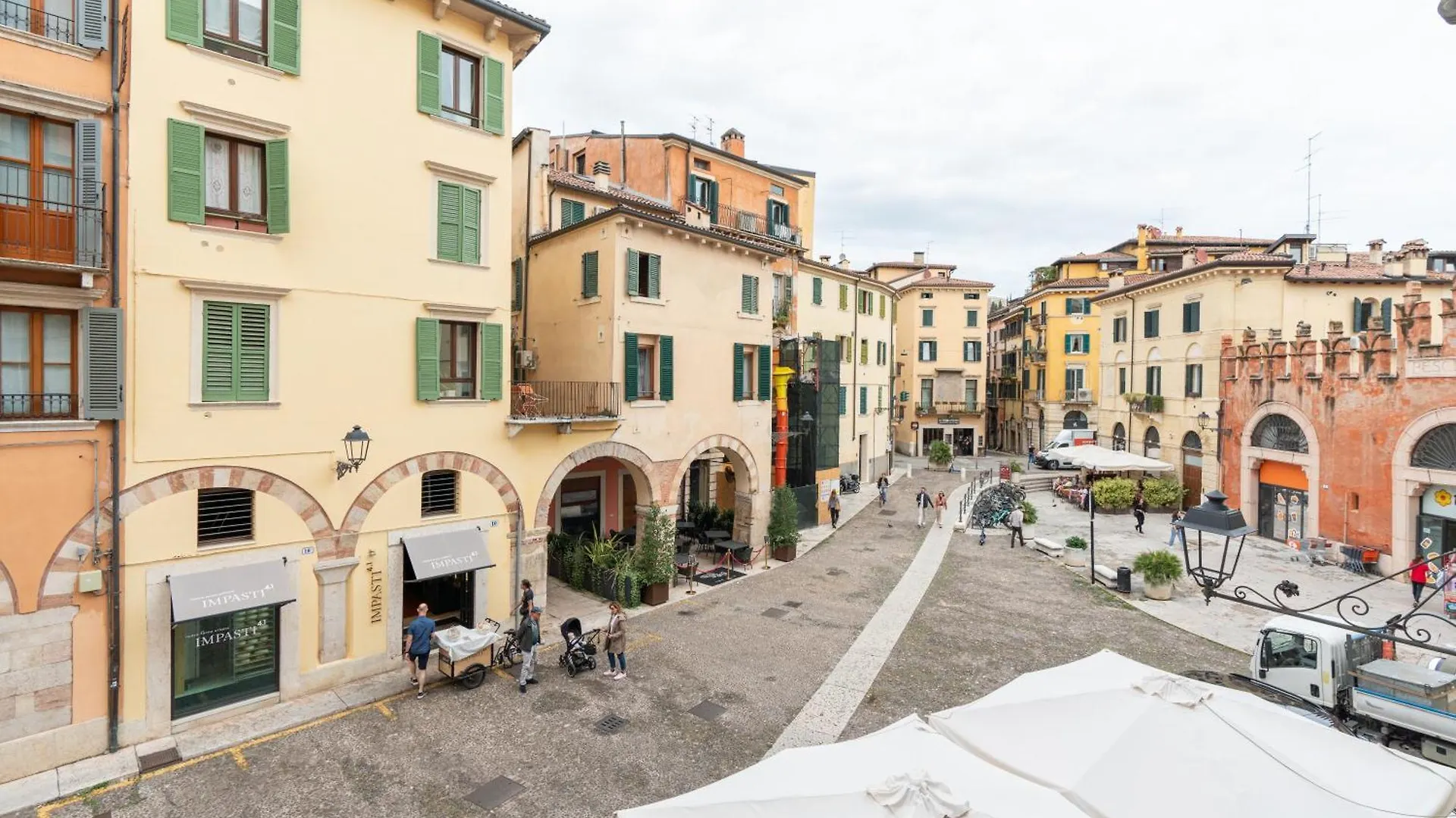 Palazzo Biasini By Postcardsfrom Hotel Verona 0*,