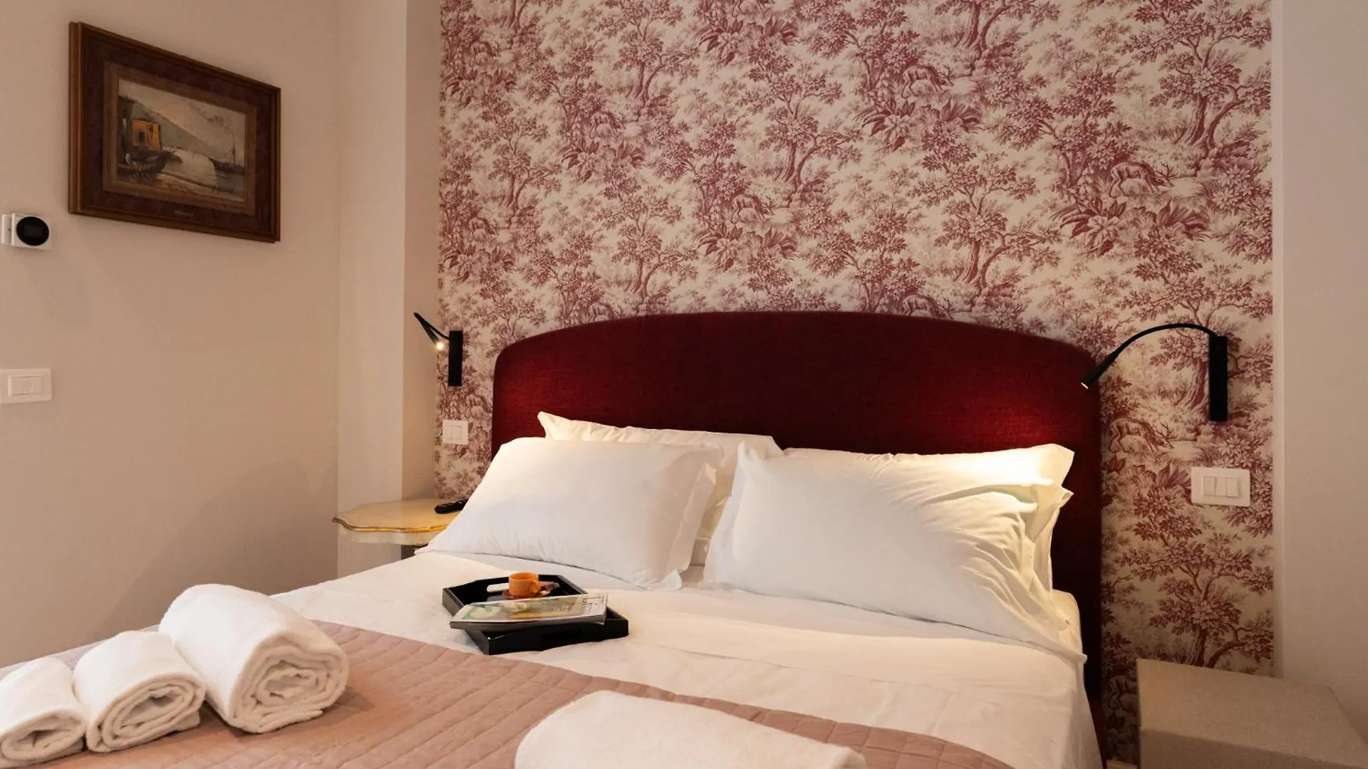 Guest house Palazzo Biasini By Postcardsfrom Hotel Verona Italy