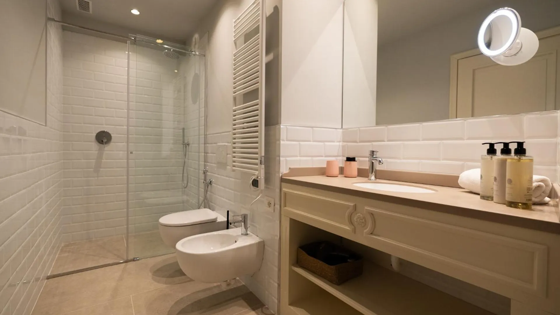Palazzo Biasini By Postcardsfrom Hotel Verona 0*,