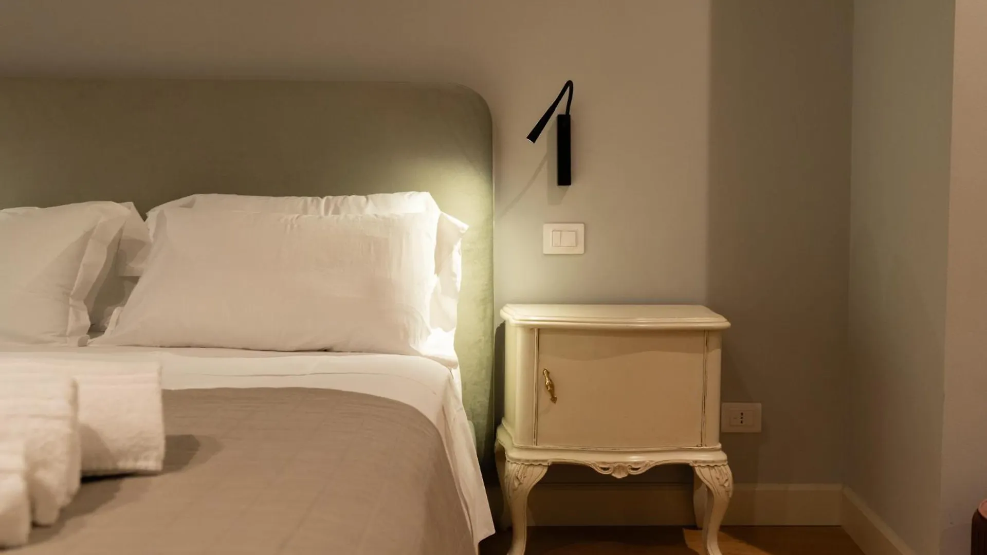 Palazzo Biasini By Postcardsfrom Hotel Verona 0*,  Italy