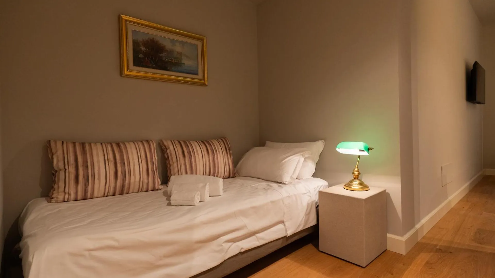 Guest house Palazzo Biasini By Postcardsfrom Hotel Verona Italy